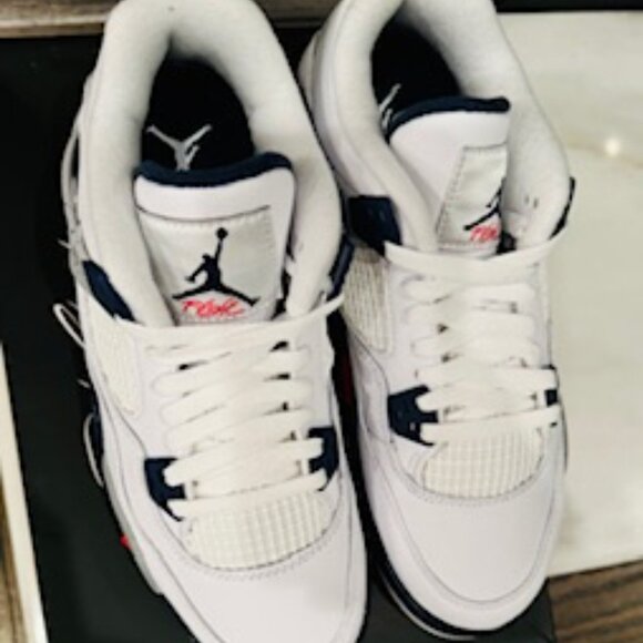 Air Jordan 4 Retro GS "Midnight Navy". Size 7y - Picture 6 of 7